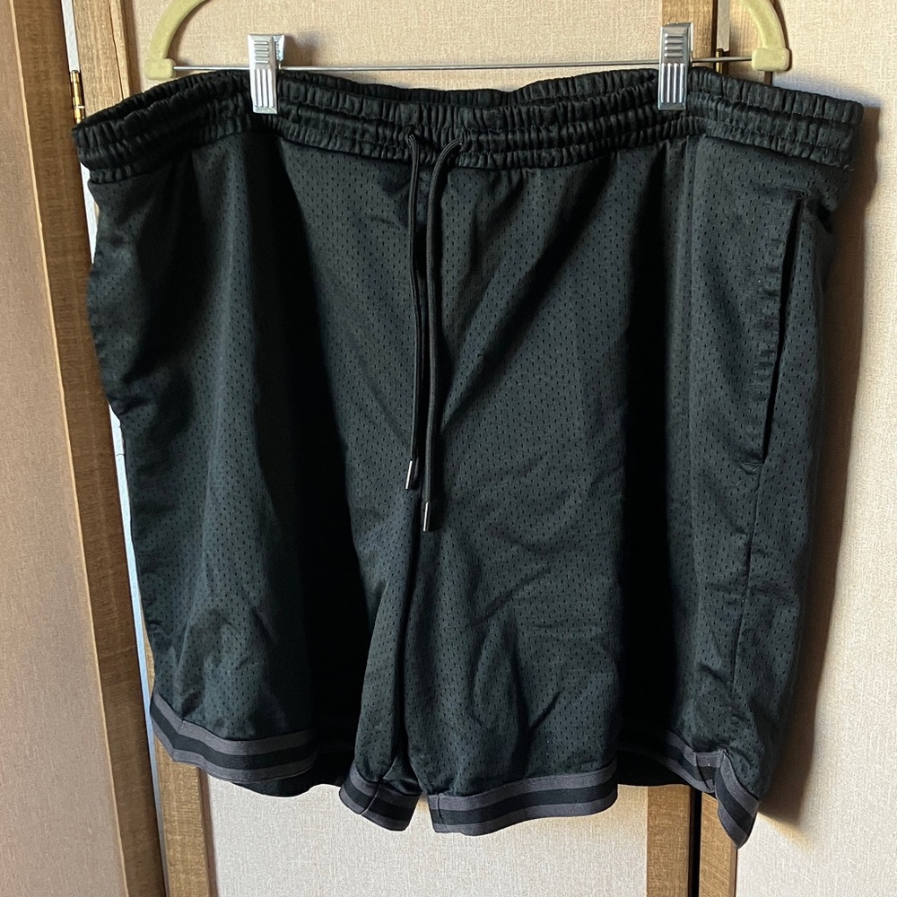 Original Use Black men’s shorts XXL